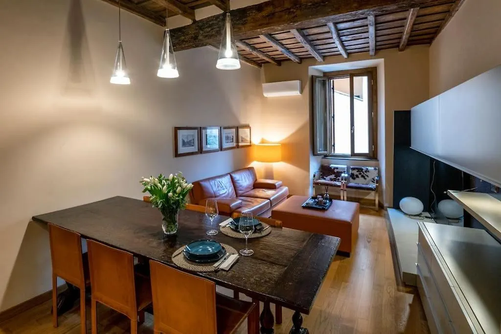 Historic Center Apartment Rome